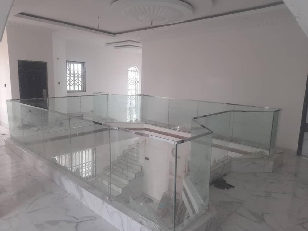 Frameless glass balustrade